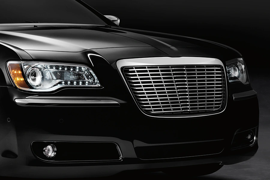 A griglia di l'automobile: induve l'identità di u disignu incontra a precisione di l'ingegneria